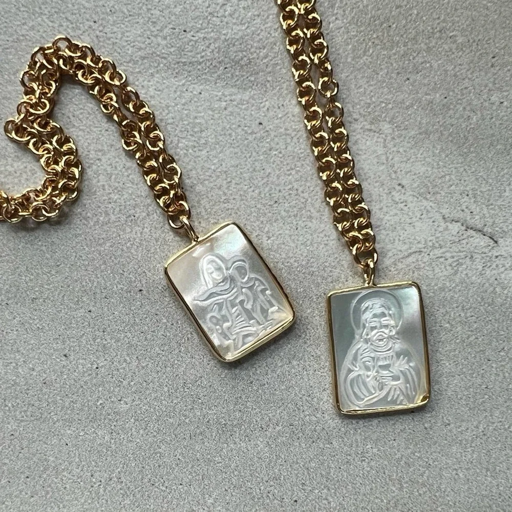*EVA* Rectangular Carved Shell Religious Pendants - Picture 10 of 11